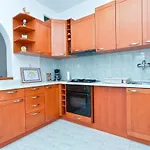 Daire Family-friendly With Swimming Pool - 19595 Fažana