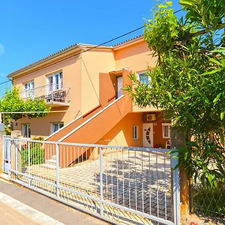 Family Friendly With A Swimming Pool - 19595 Apartment *